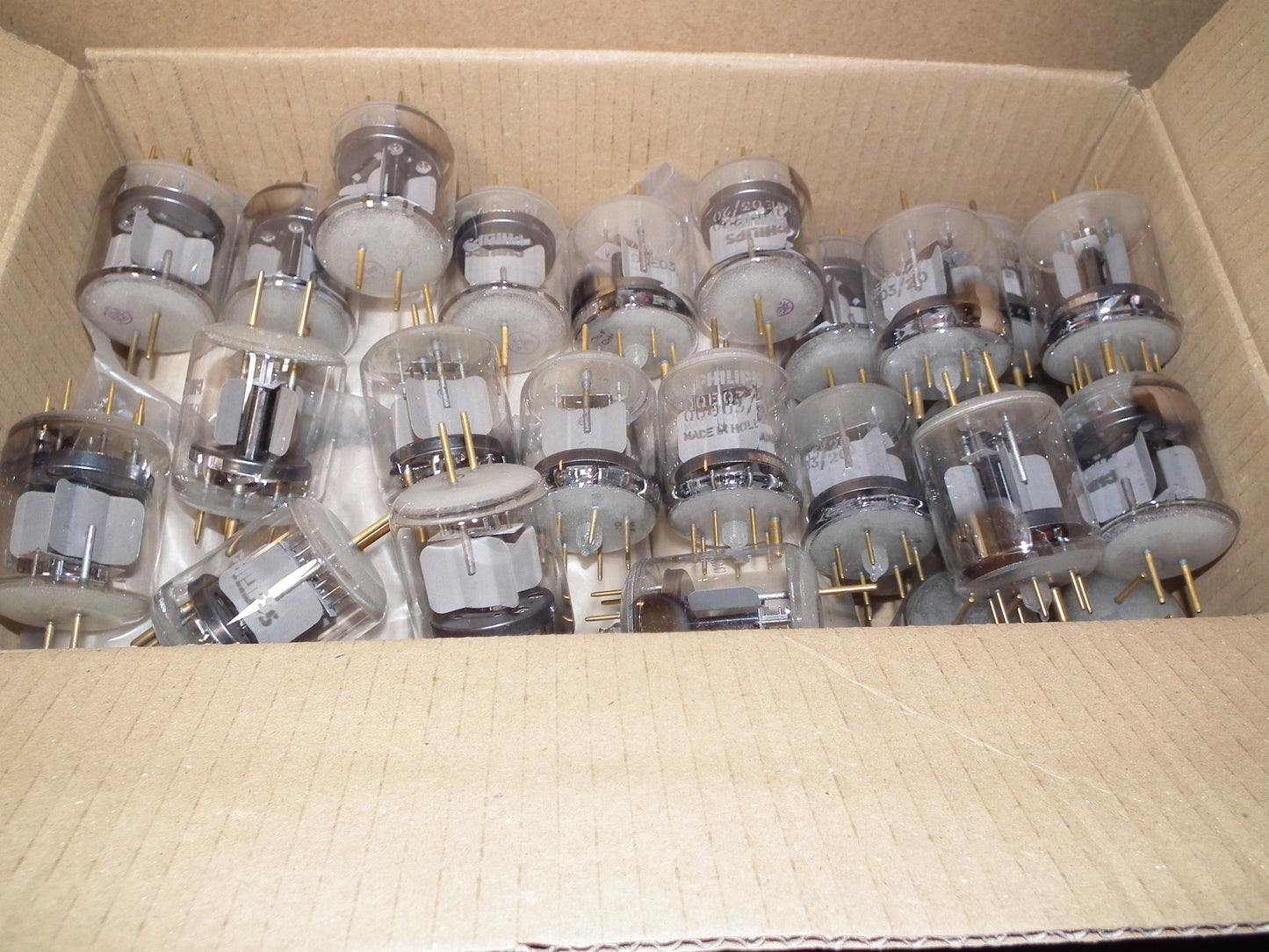 QQE03/20 Philips RS1019 NOS Bulk