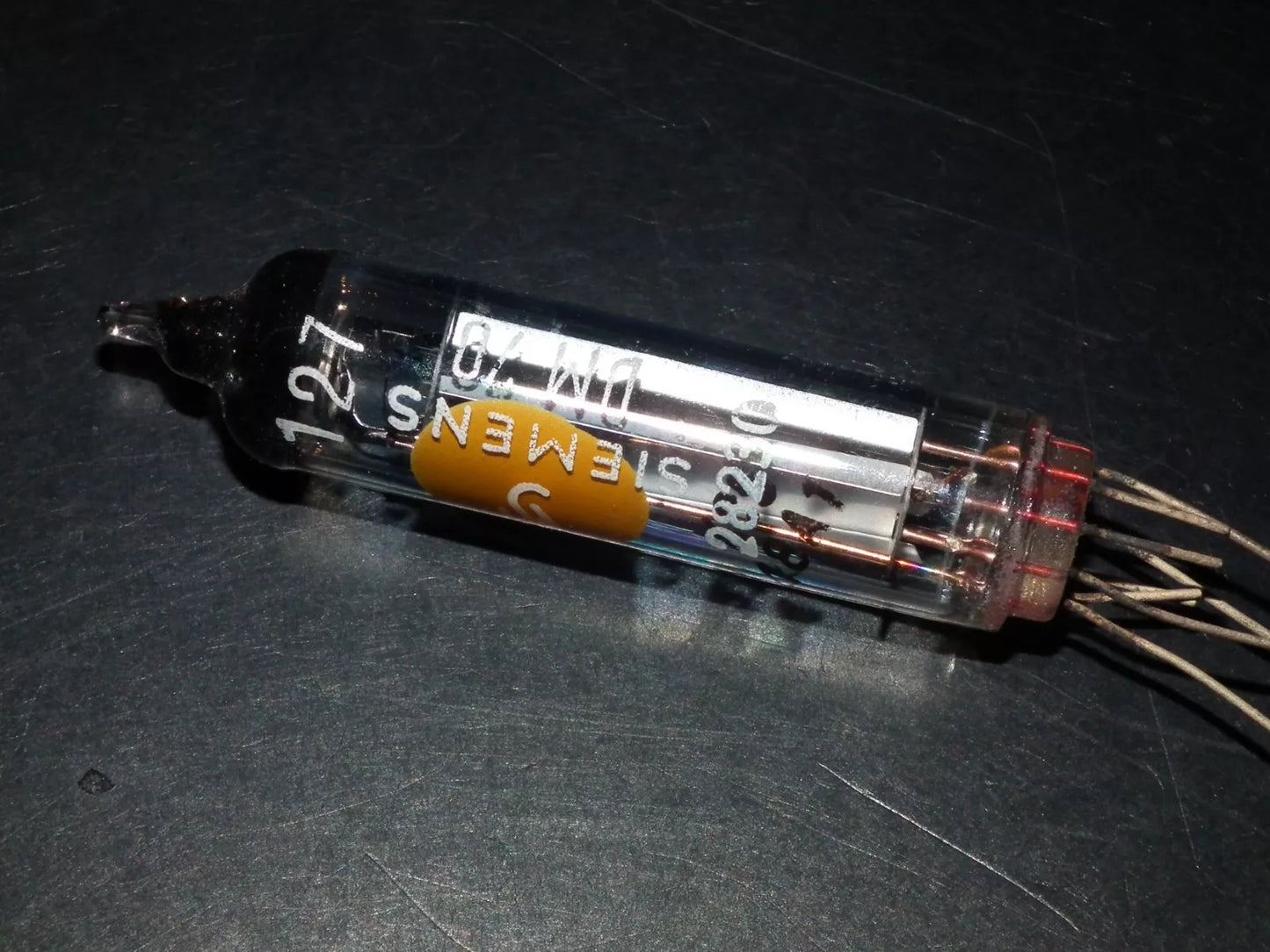 One (1 pcs) Siemens DM70 NOS Tube Tuning Indicator Magic Eye