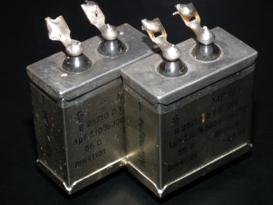 Two vintage Siemens PIO capacitors 1uF 300V Klangfilm - West Germany tube audio