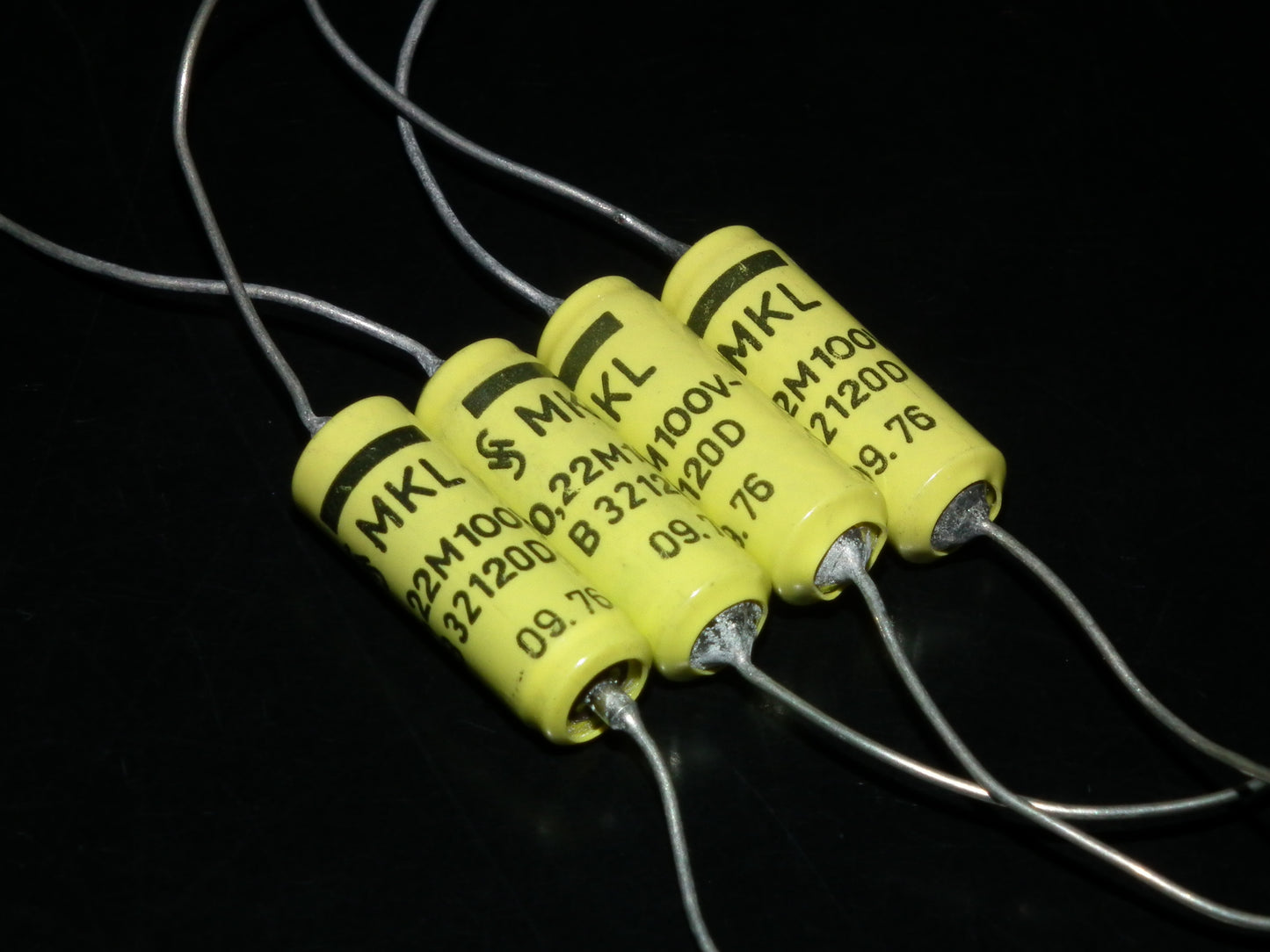 Four 4 NOS vintage Siemens MKL Capacitors 0.22mfd 100V 0.22uF 220nF Klangfilm