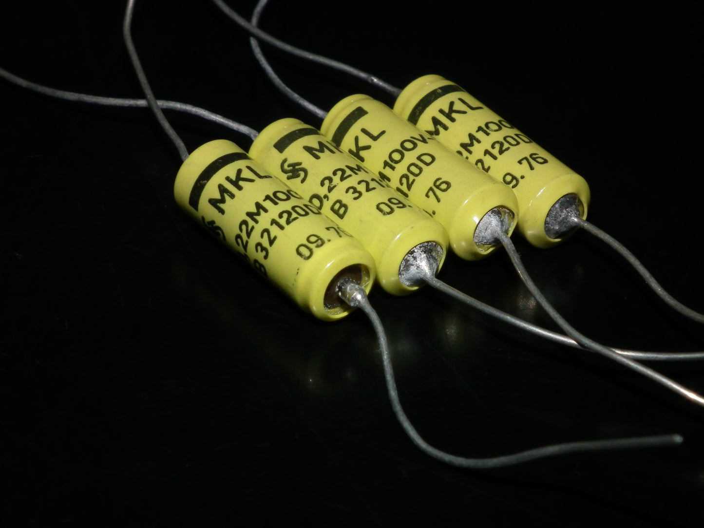 Four 4 NOS vintage Siemens MKL Capacitors 0.22mfd 100V 0.22uF 220nF Klangfilm