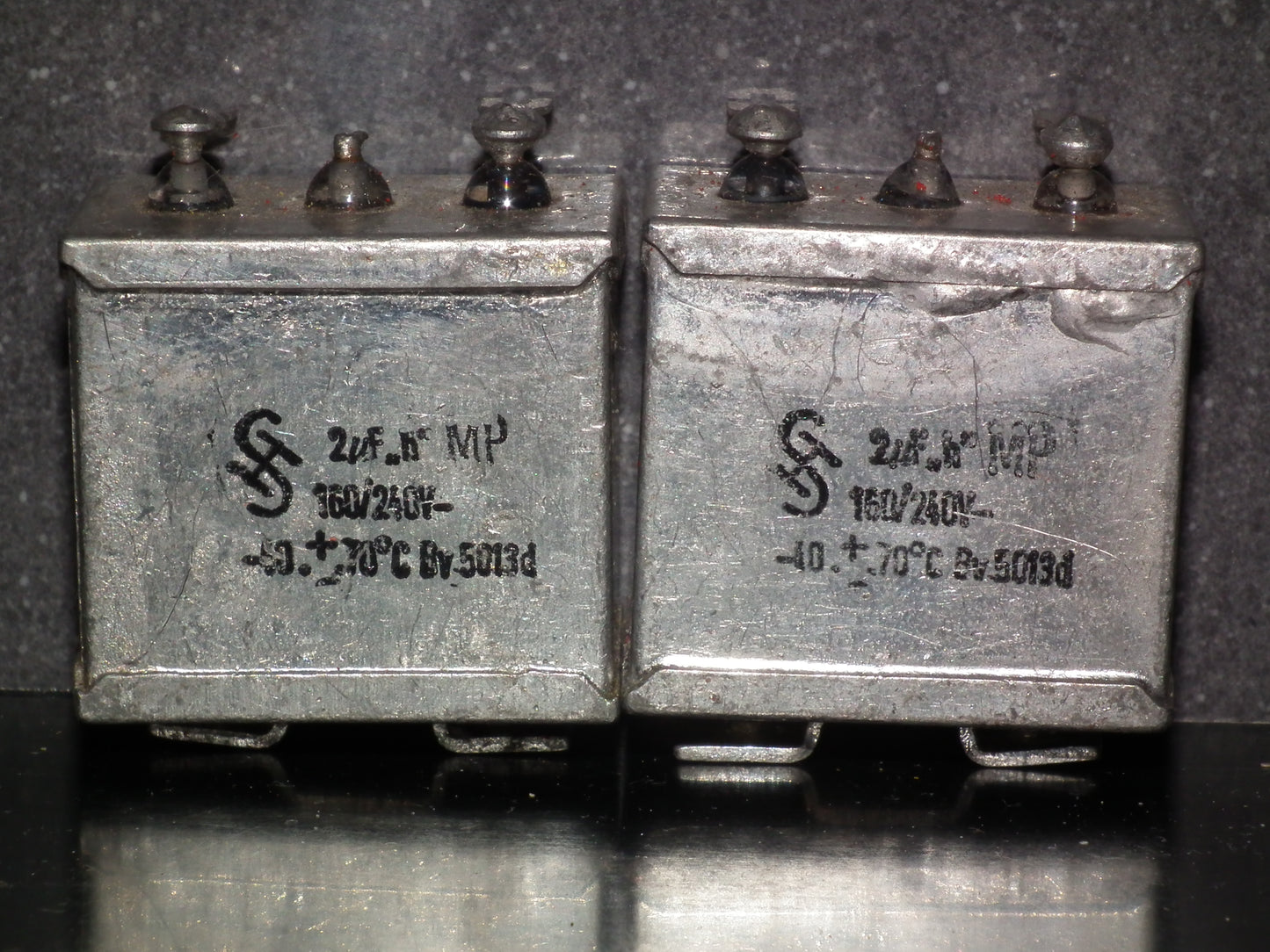 Two vintage NOS Siemens Klangfilm PIO capacitors 2 uF 240V Germany 2mfd / 240V