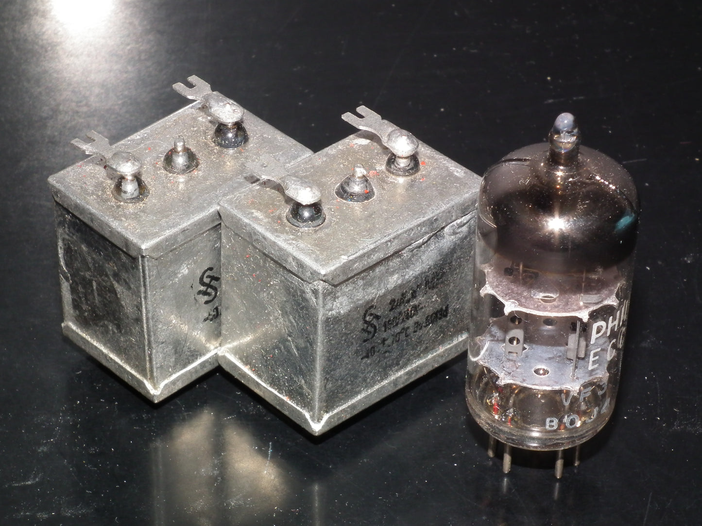 Two vintage NOS Siemens Klangfilm PIO capacitors 2 uF 240V Germany 2mfd / 240V