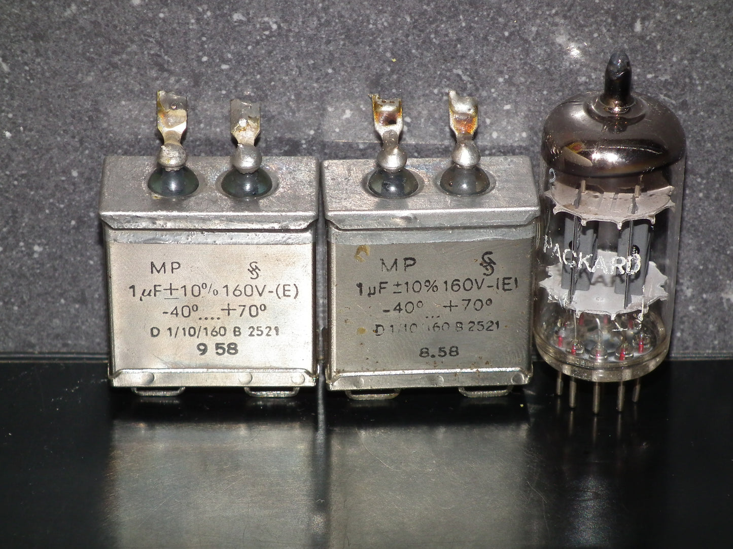 Two vintage Siemens PIO capacitors 1uF 160V Klangfilm - West Germany tube audio