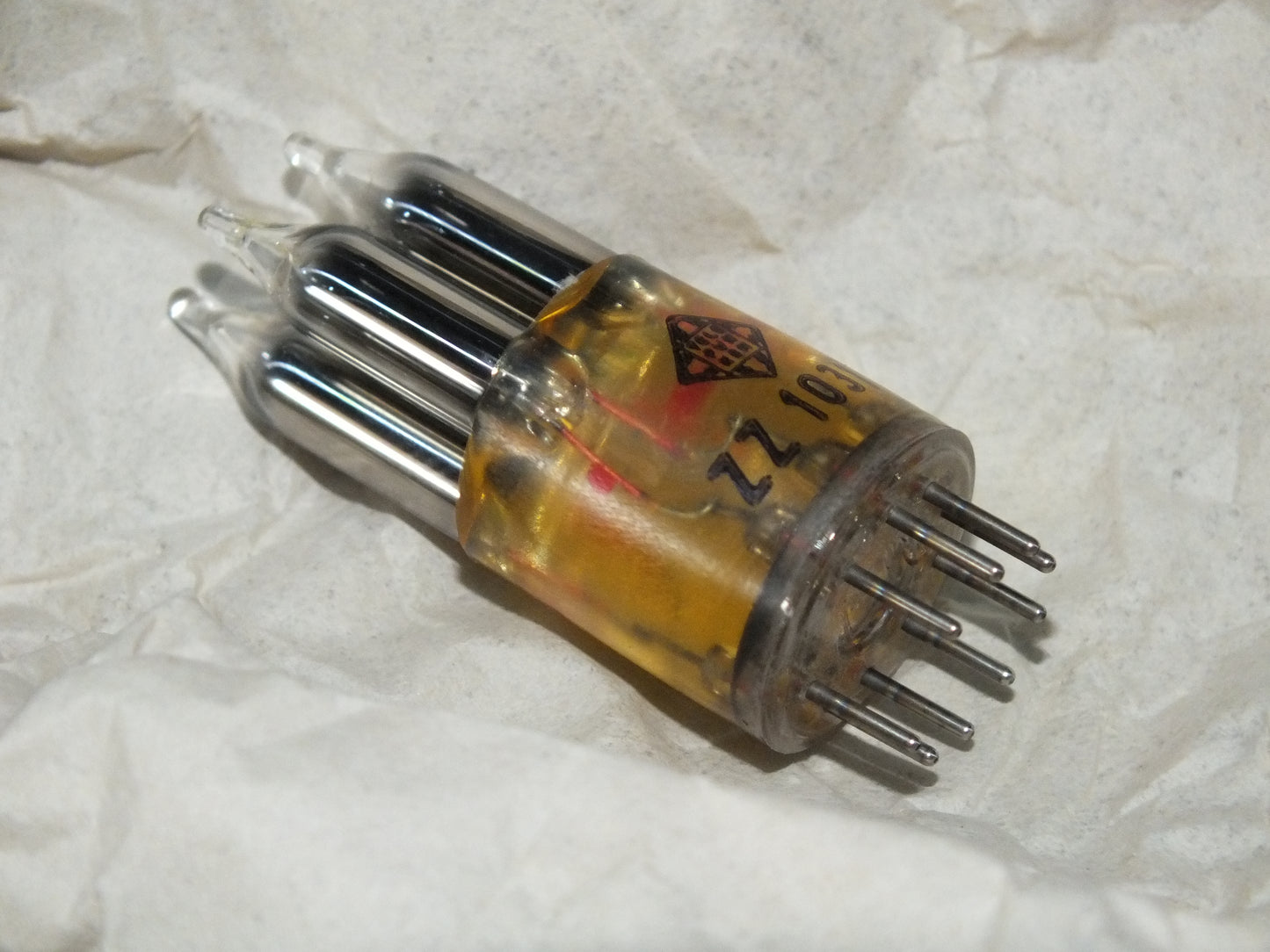 ZZ1031 Telefunken NOS NIB stablilisator tube Diamond Bottom