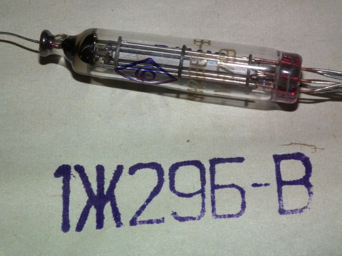 1J29B-V 1J29B Miniature Tiny HF Pentode NOS Made in 1979 1Ж29Б-В
