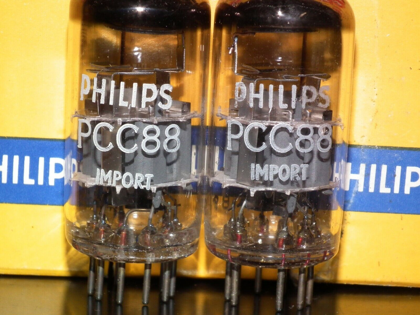 PCC88 Mullard 7DJ8 Rebranded Philips Platinum Matched Pair