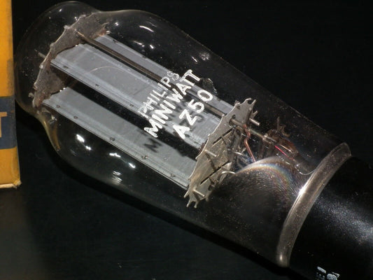 AZ50 Philips rectifier NOS NIB, dual OO getter, Blackburn 1960, WELDED PLATES