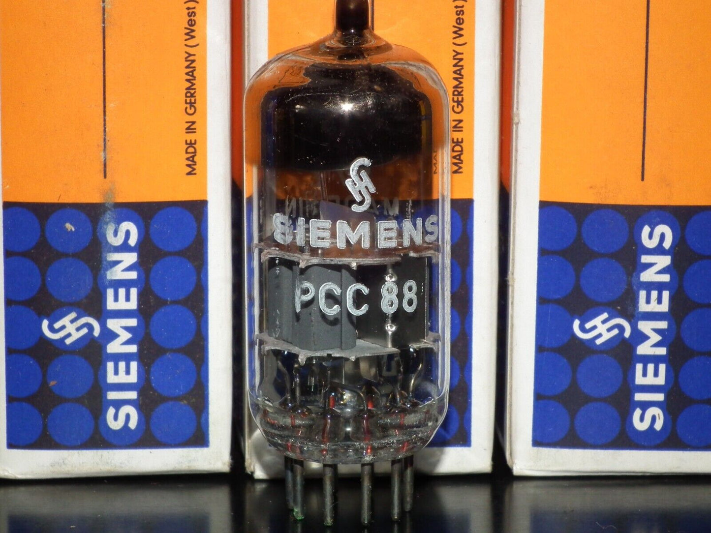 Single (1 pcs) PCC88 Siemens & Halske 7DJ8 Munich Plant West Germany