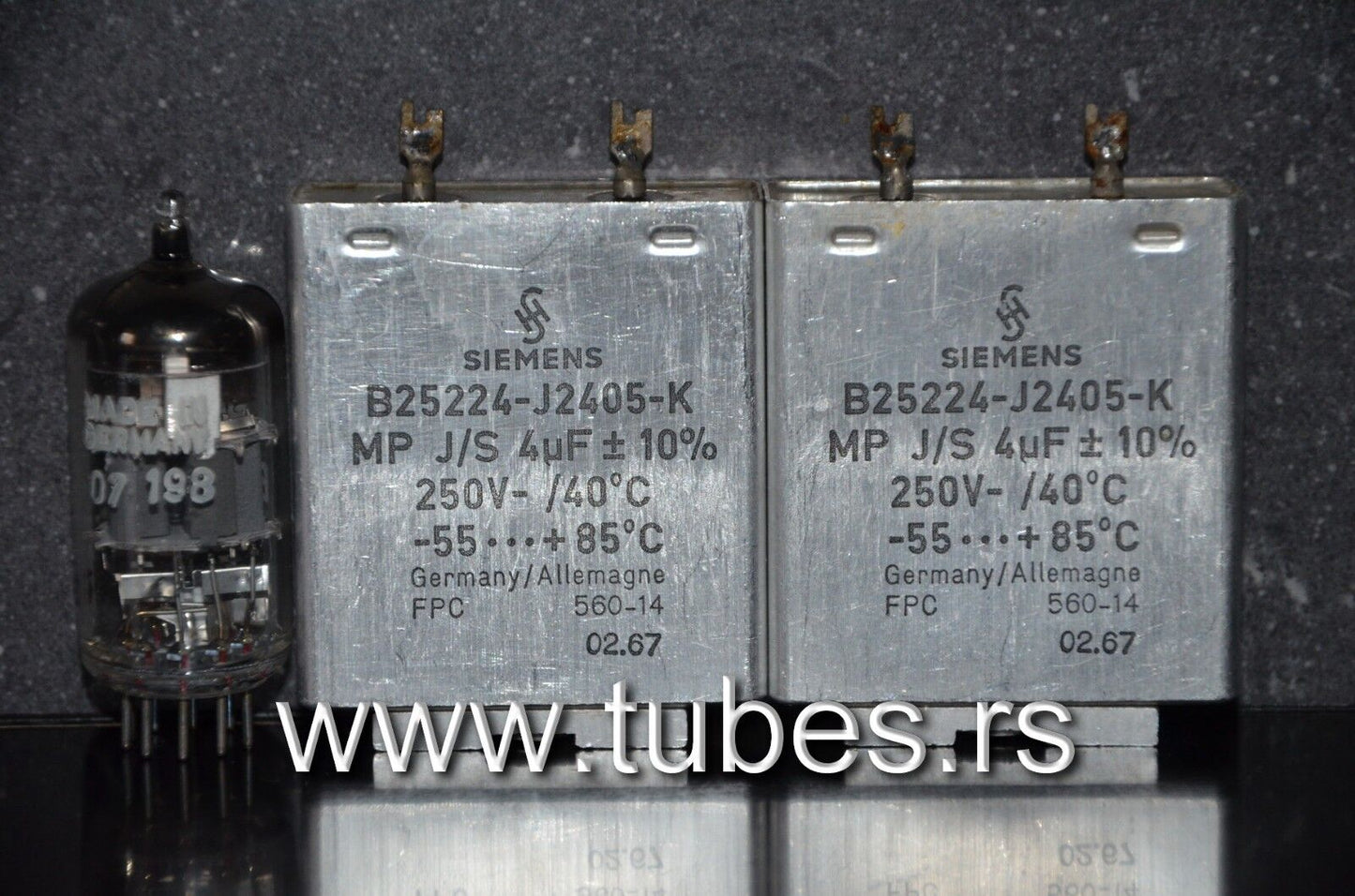 Two vintage Siemens PIO capacitors 4uF / 250V Klangfilm -  tested