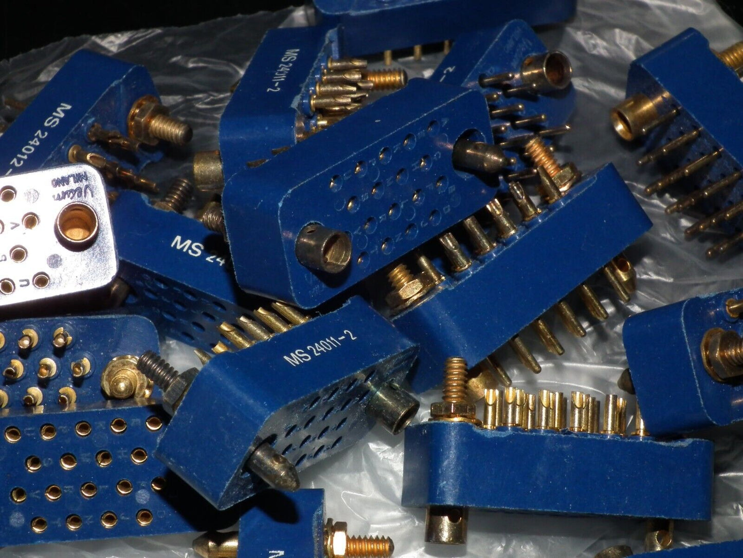 MS24011-2 Continental Connector NOS GOLD PLATED MS 24011-2 New Old Stock USA