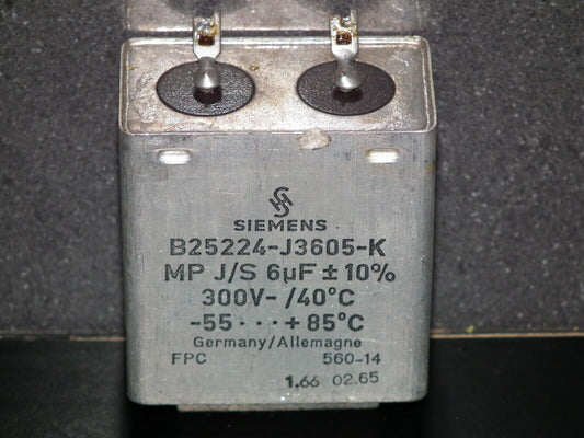 One vintage Siemens PIO capacitor 6 uF / 300V Klangfilm tube audio West Germany