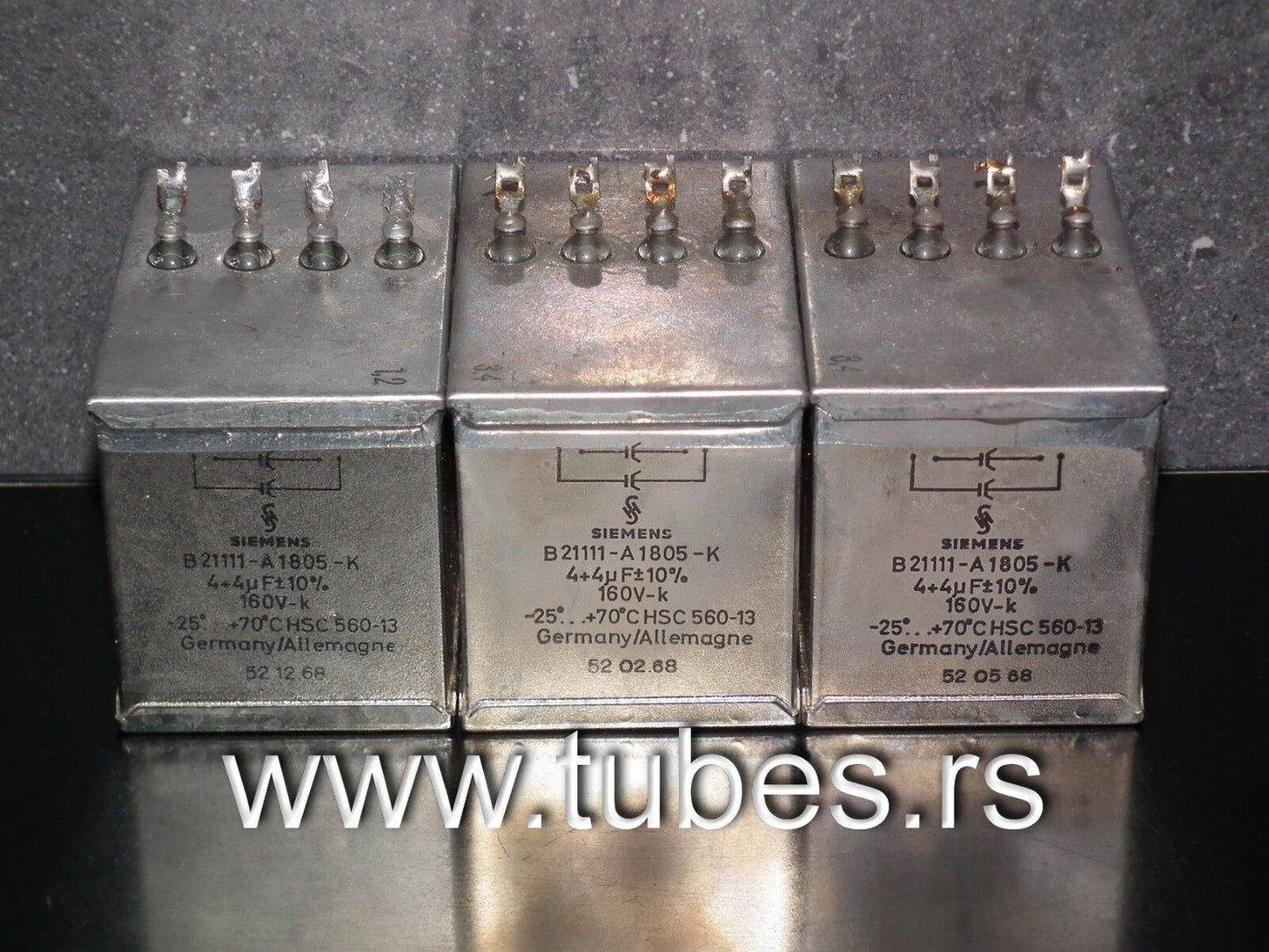 One vintage Siemens PIO capacitors 4 + 4 uF / 160V Klangfilm West Germany 1968