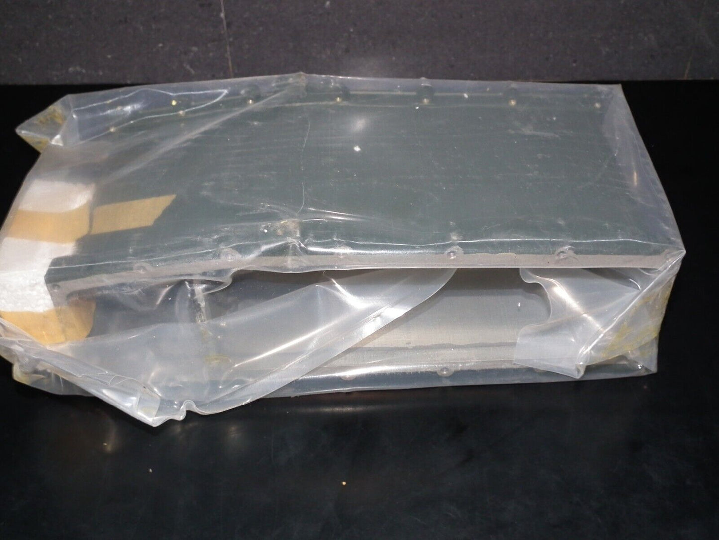 NOS CLANSMAN PRC320 PRC 320 PRC-320 MAIN BODY CASE 5820 99 622 8225 Sealed!!!