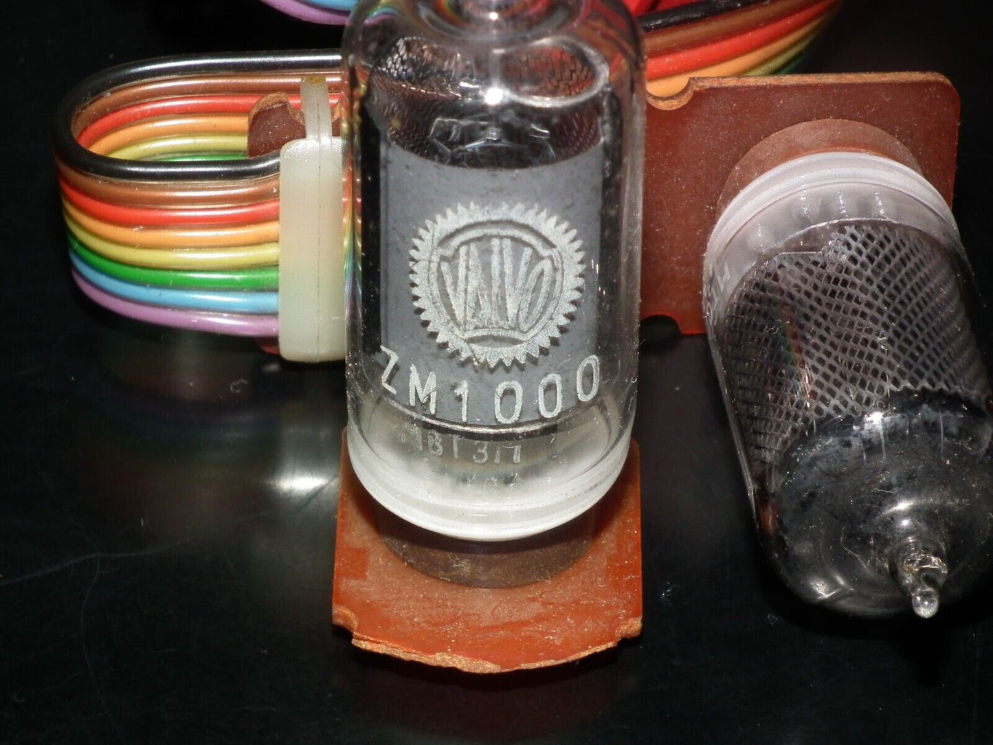 LOT OF 2 Nixie tubes with sockets. ZM1000 Valvo ... AS IS!