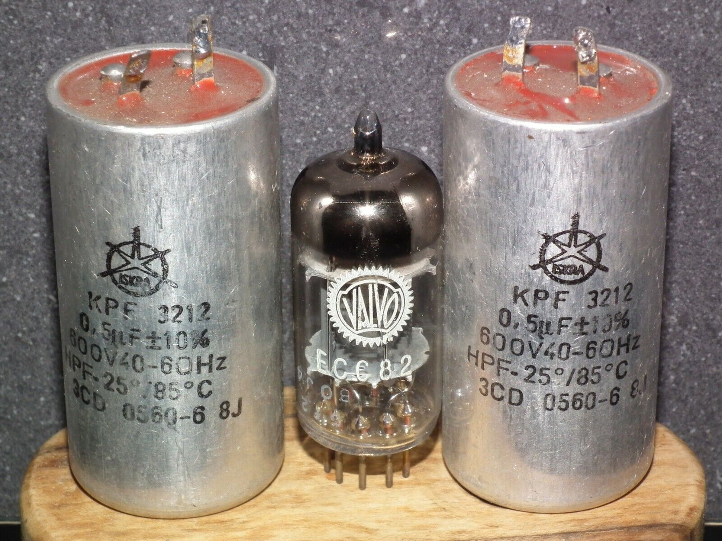 One vintage Iskra capacitor 0.5u 600V 500nF KPF 3212 Made in Yugoslavia in 60s