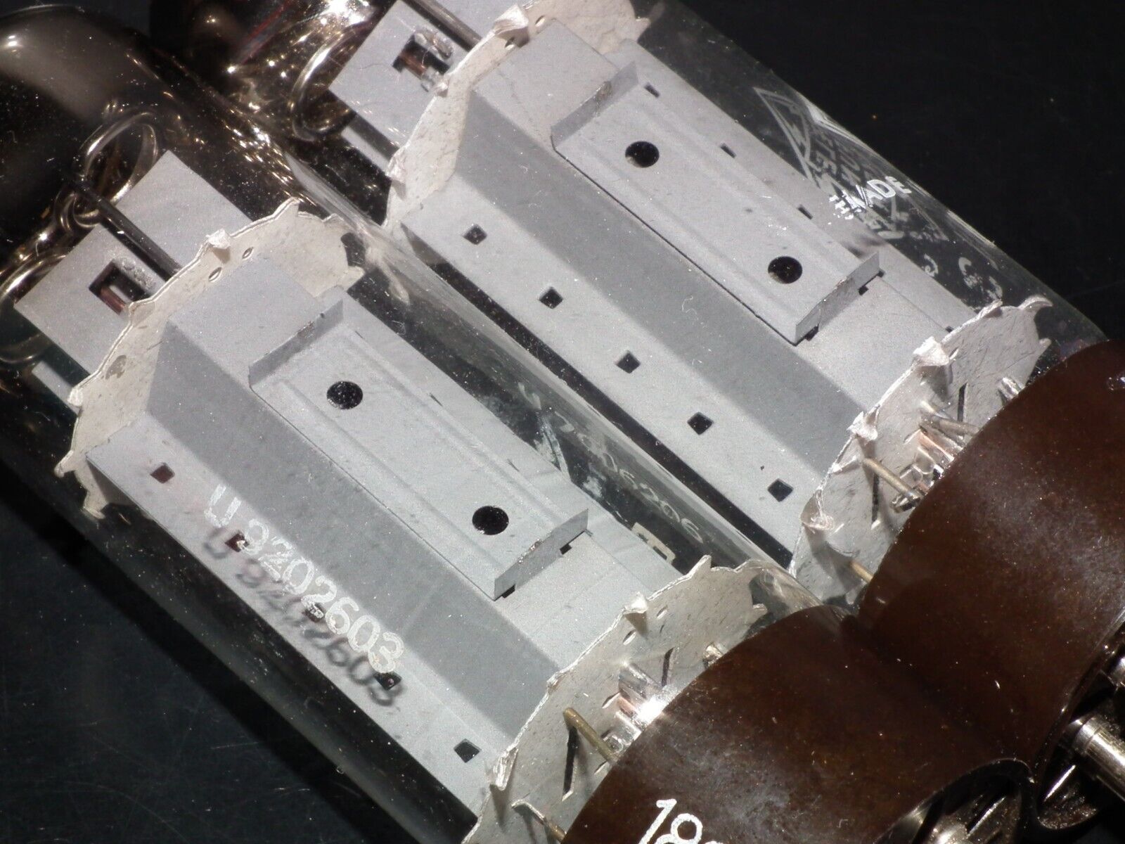 EL34 Telefunken OO Getter Brown Base NOS NIB Platinum EL34 Telefunken OO Getter Brown Base NOS NIB Platinum