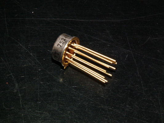 Plessey CN617T Integrated Circuit NOS - NEW Clansman PRC-320 RT320