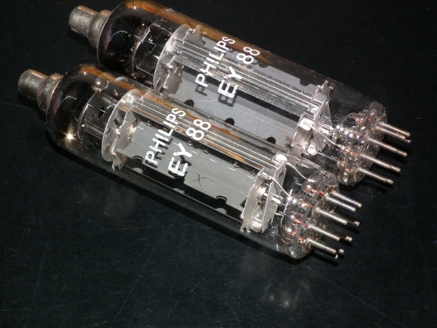 One (1 pcs) EY88 6AL3 Philips dumper booster diode NOS NIB - slow start tube HV