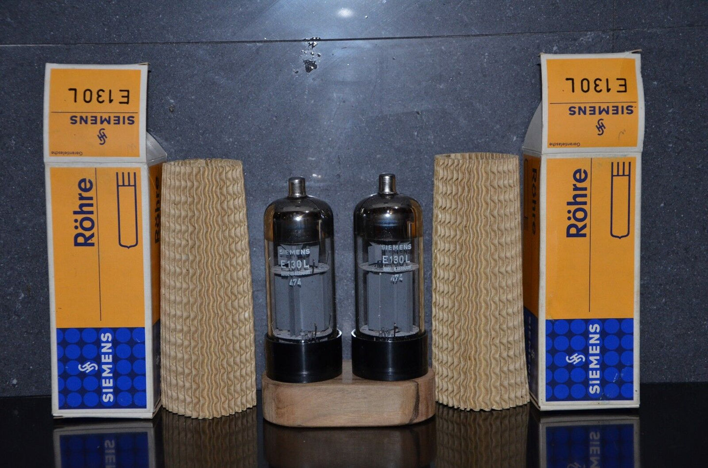 Platinum Matched Pair Siemens E130L NOS in original boxes (7534)
