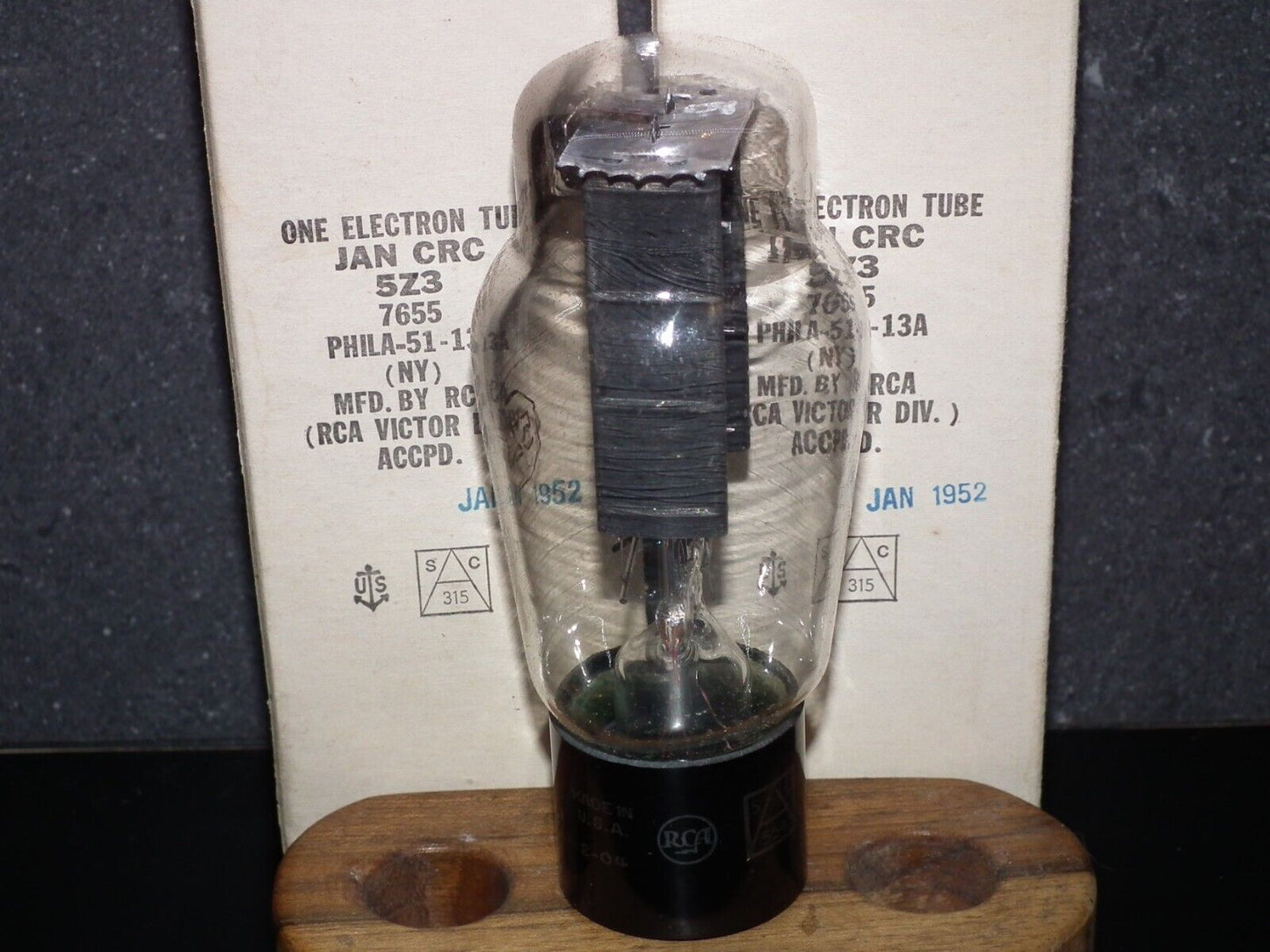 5Z3 RCA VT-145 NOS NIB in JAN Box 1952