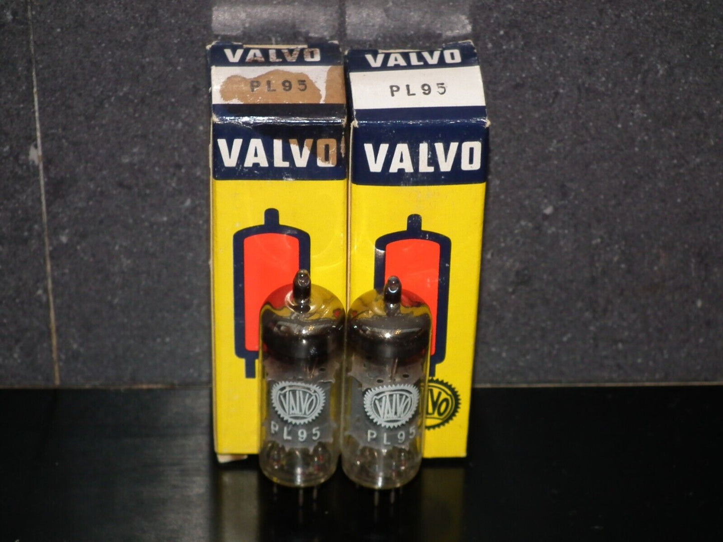 PL95 Mullard Blackburn rebranded Valvo matched pair NOS NIB The same codes