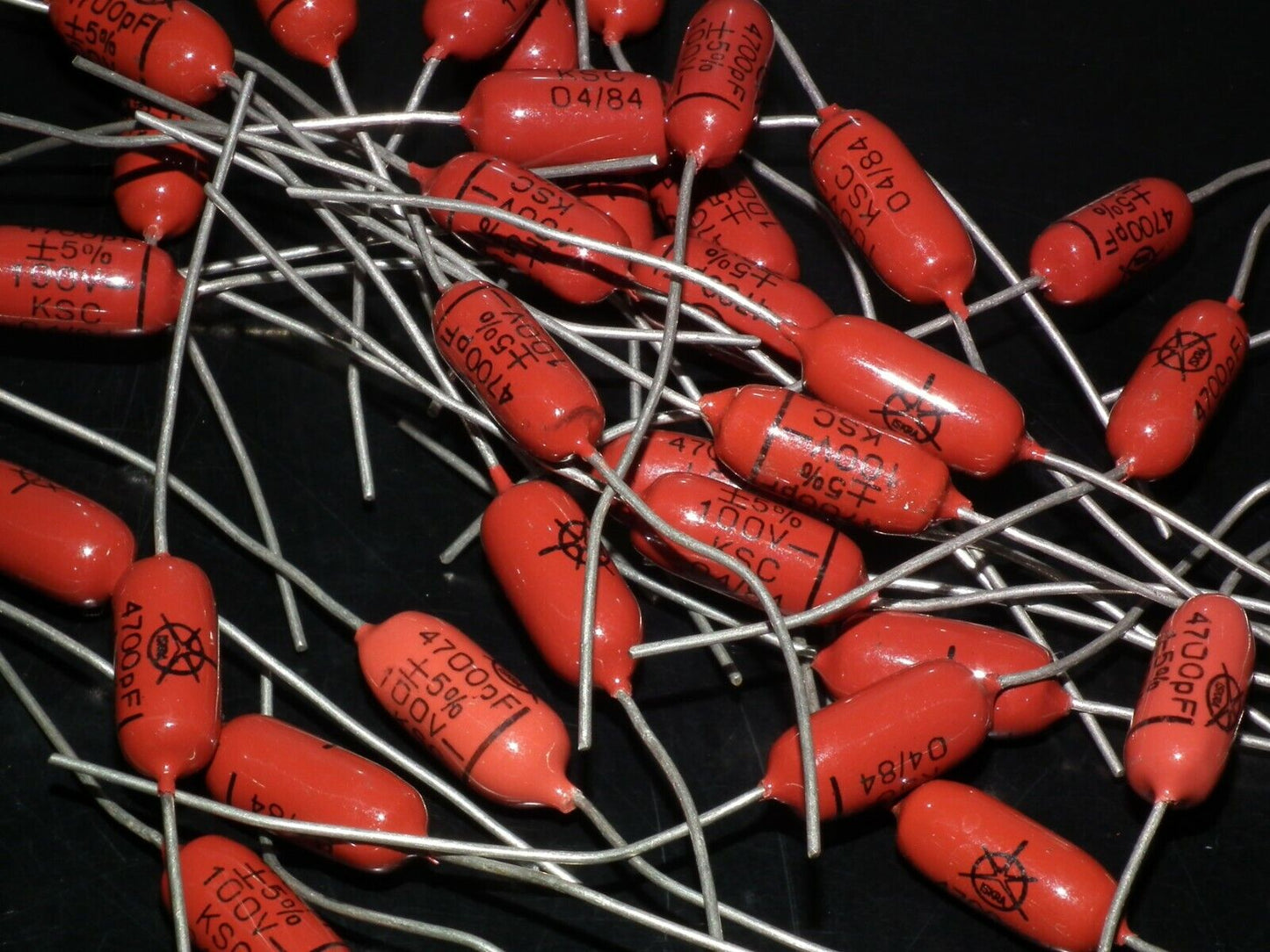 Two polystyrene capacitors 4700pF 0.0047uF 100V ISKRA SIEMENS 1974 HI End Tube