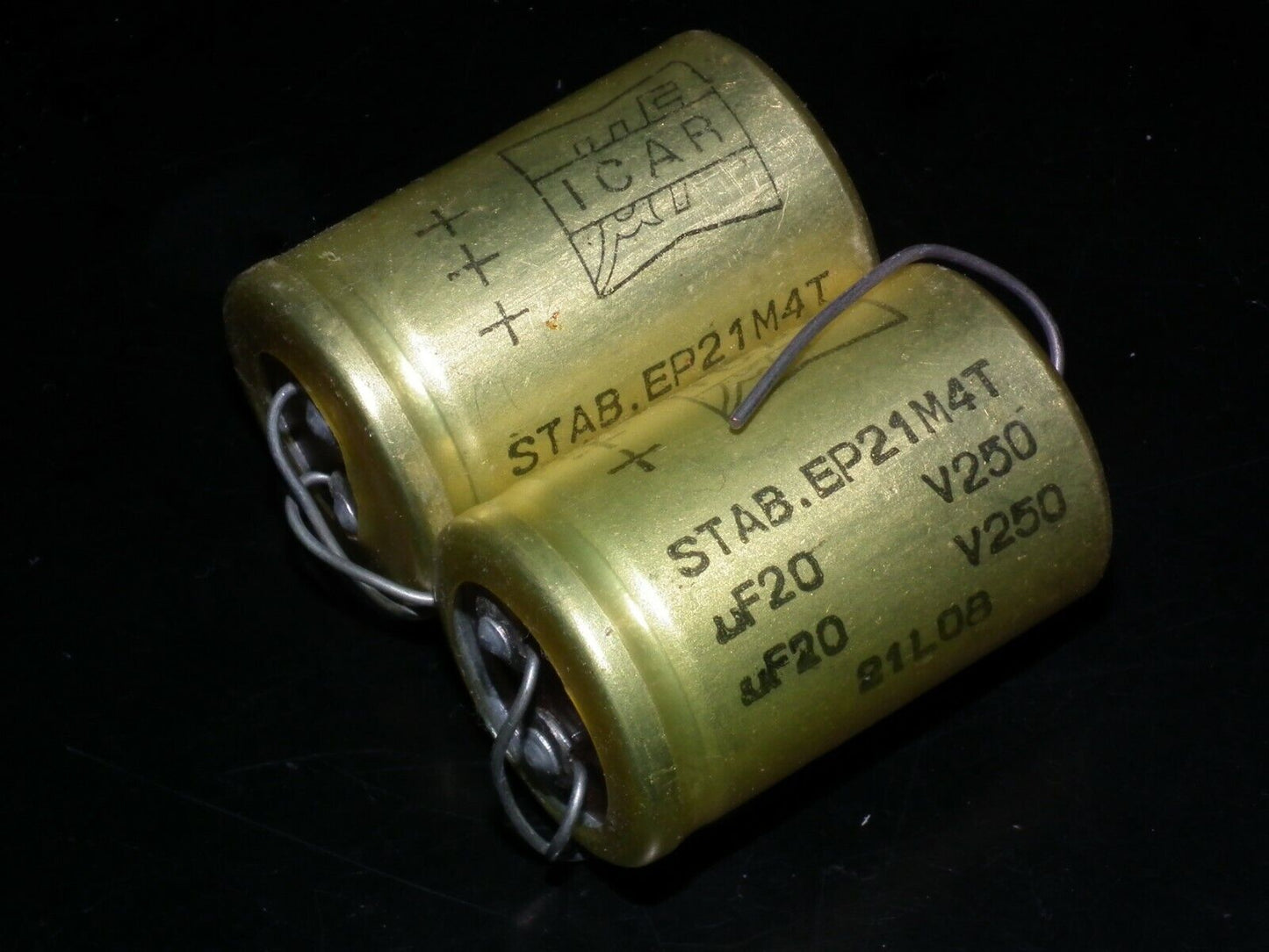 Two vintage NOS capacitors 20uF 250V ICAR Condensatore Elettrolitico Giallo