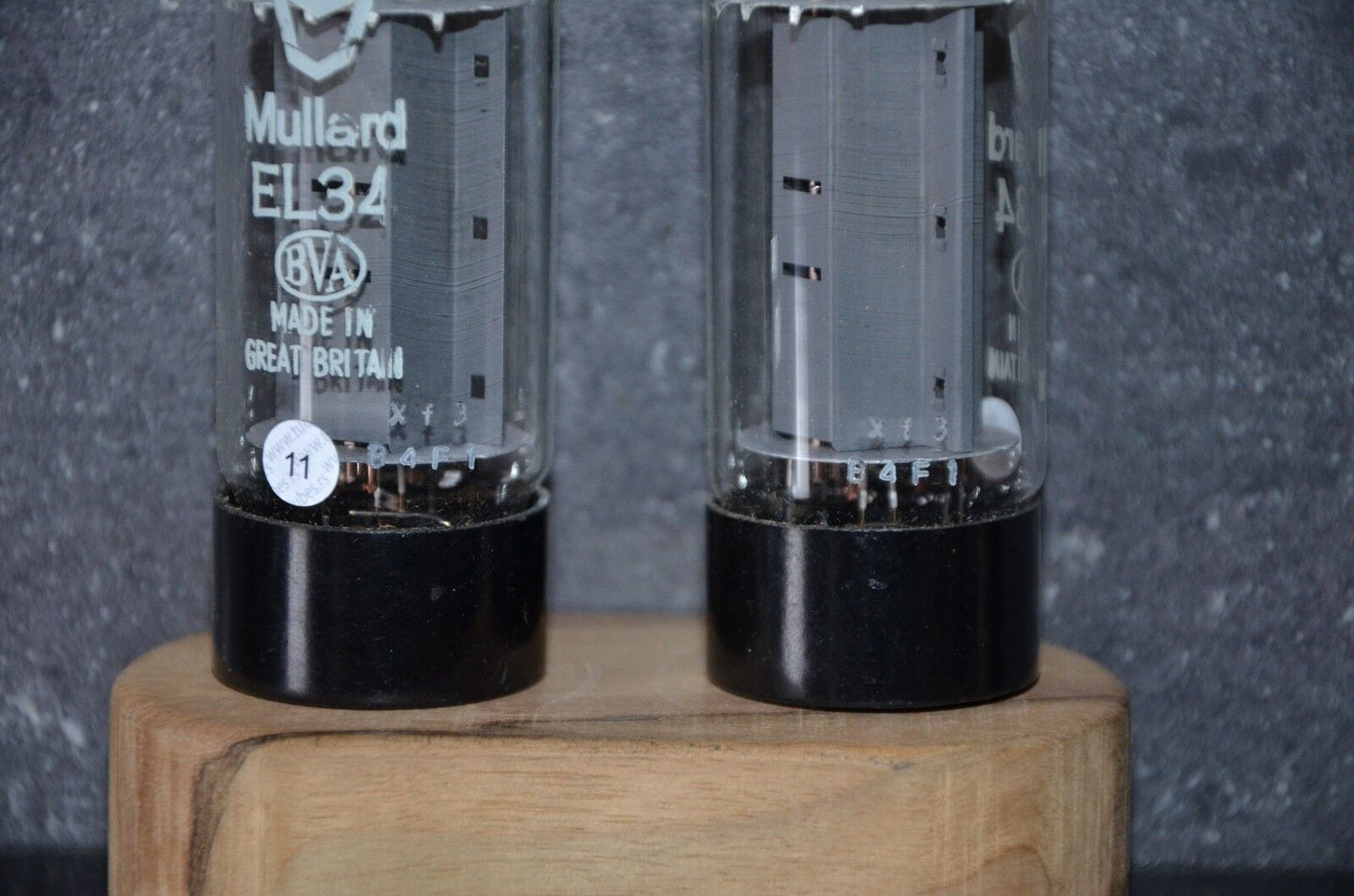 EL34 6CA7 Mullard Xf3 NOS Platinum Matched Pair, Made in Blackburn, 1974