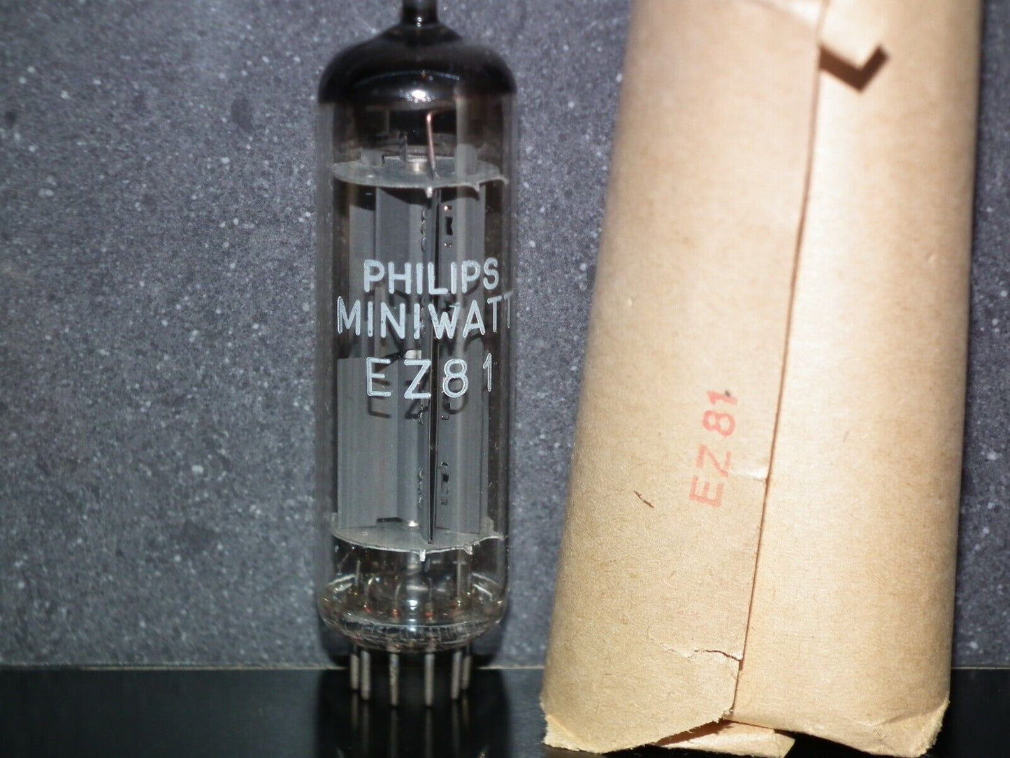 EZ81 Philips Mullard 6CA4 NOS NIB Blackburn tube plant 1967