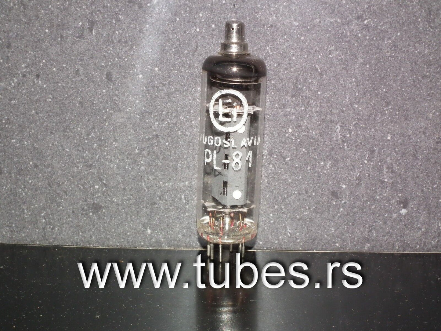 PL81 21A6 EI Philips NOS tube pentode N152