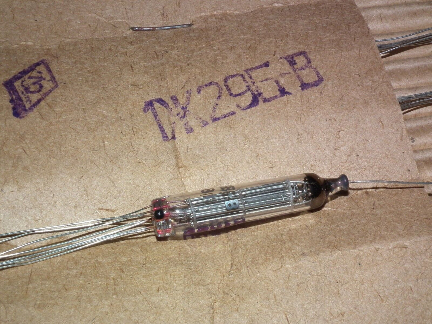 50 pcs 1J29B-V 1J29B Miniature Tiny HF Pentode NOS QTY=50 Made in 1981 1Ж29Б-В
