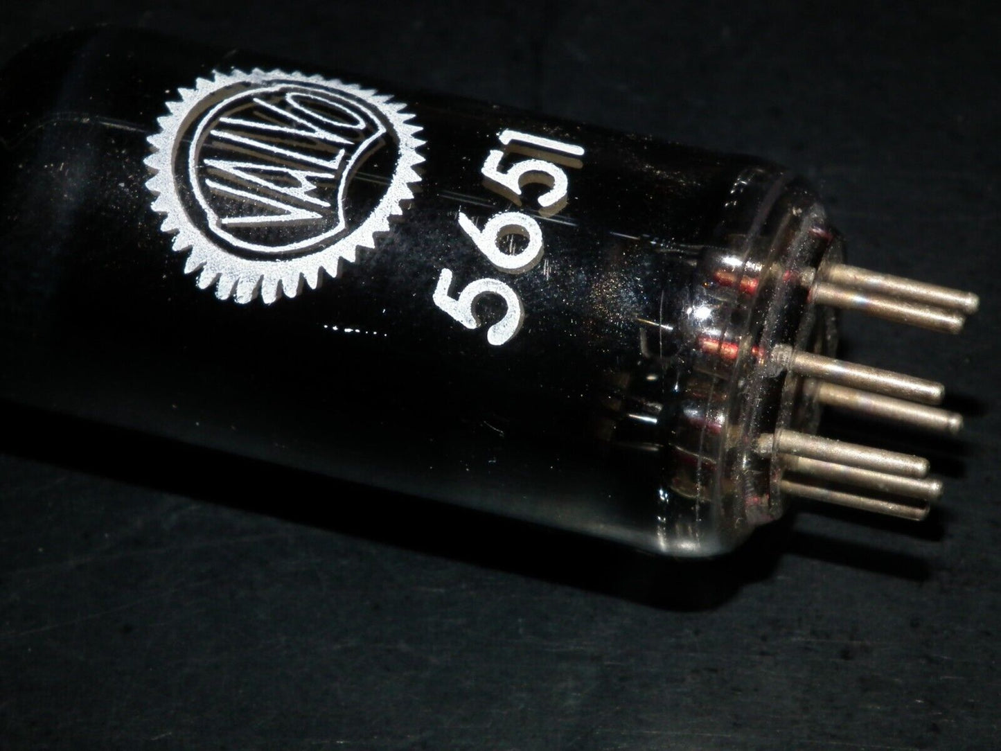 5651 Valvo (STV85/10) NOS in original box