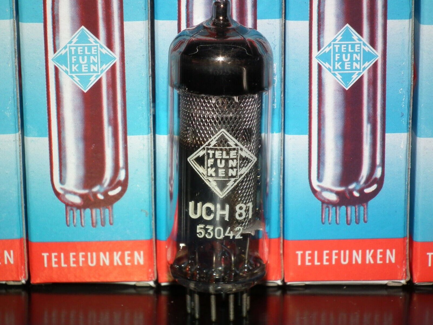 UCH81 Telefunken 19AJ8 made by Siemens NOS NIB no diamond bottom - radio RX