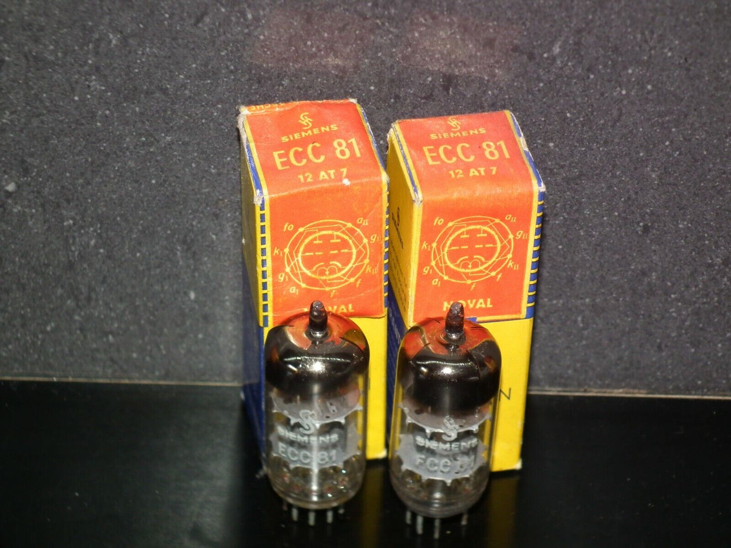 Matched pair ECC81 12AT7 Siemens Halske NOS NIB Big ring getter, Munich plant
