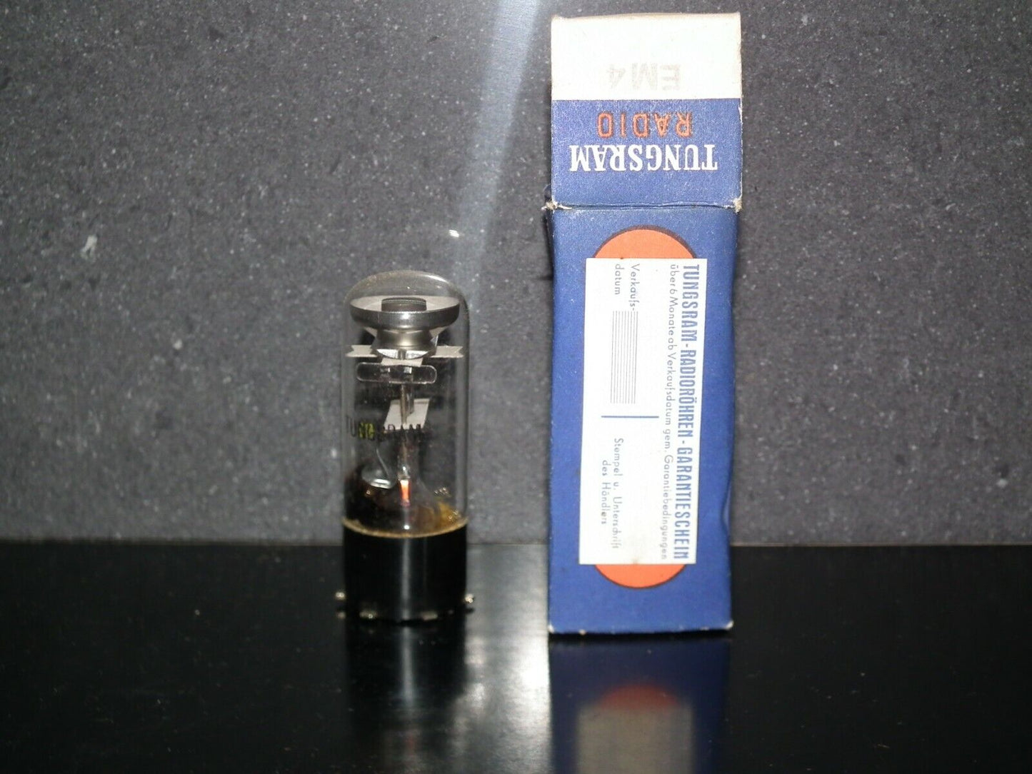 One (1 pcs) Tungsram EM4 tuning eye tube old type NOS NIB Super bright