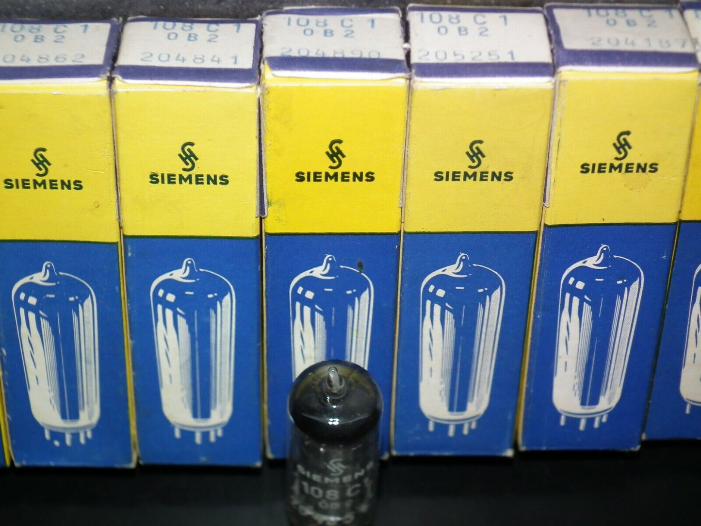 108C1 Siemens NOS NIB RARE TRIPLE MICA 0B2 OB2 STV108/30