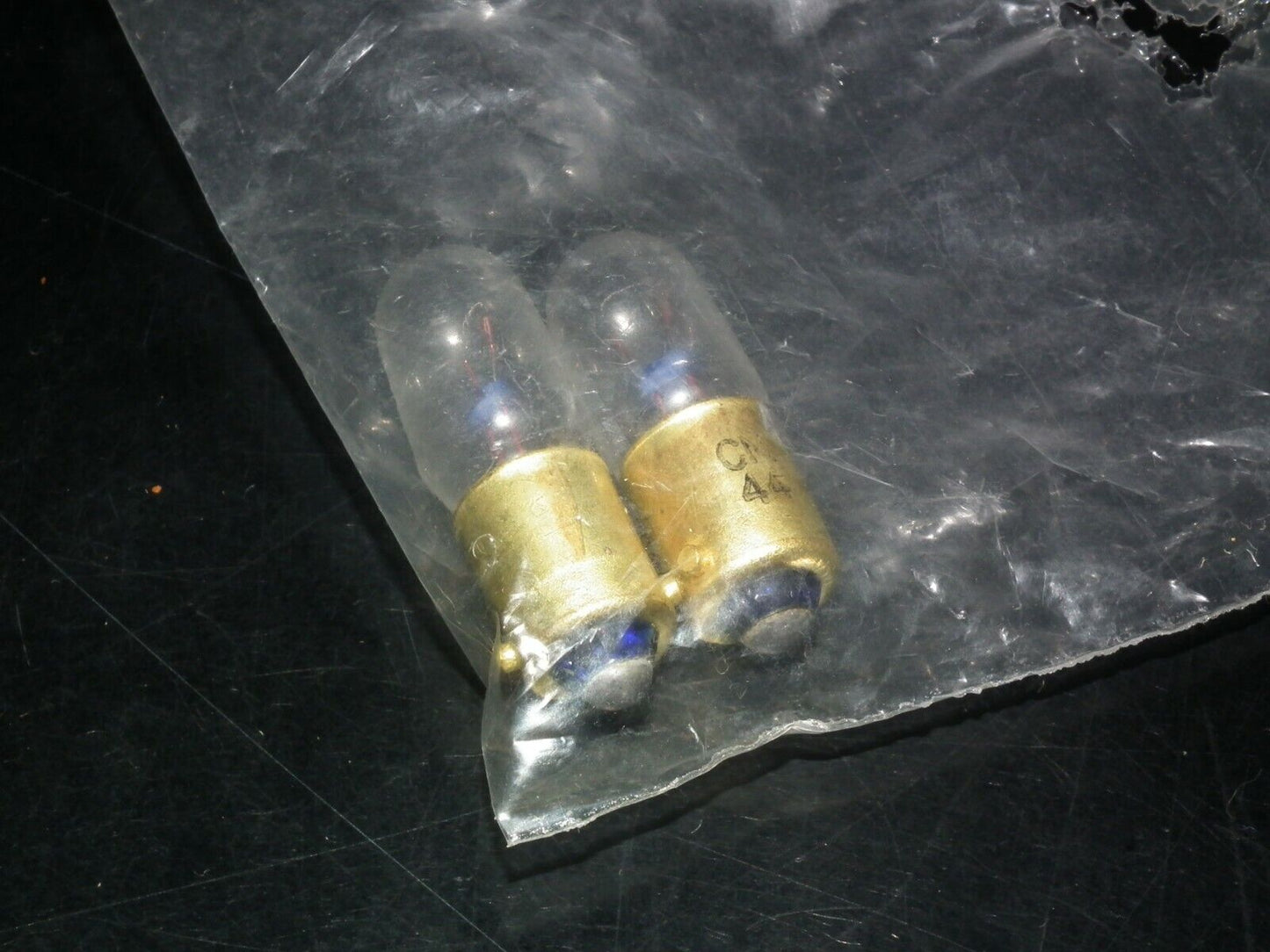 Genuine Dial Bulb COLLINS 51-S1 DS-1    #44 NOS (1 pcs)