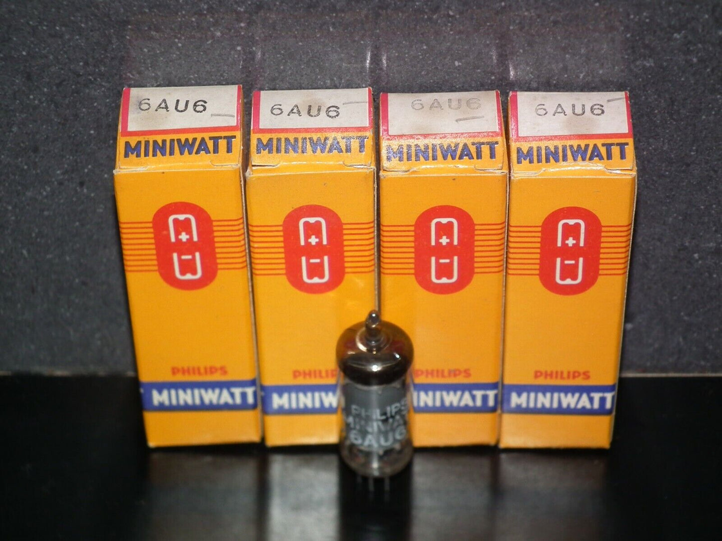 EF94 6AU6 Mullard Blackburn tube plant 1963, rebranded Philips Low Noise Tested