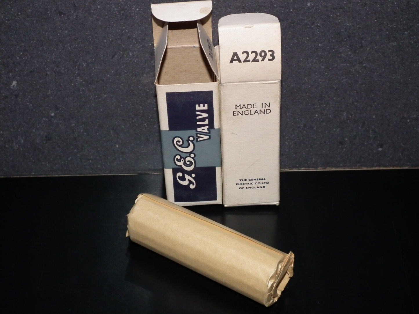 One (1 pcs) A2293 CV4079 GEC NOS NIB RARE Square Getter