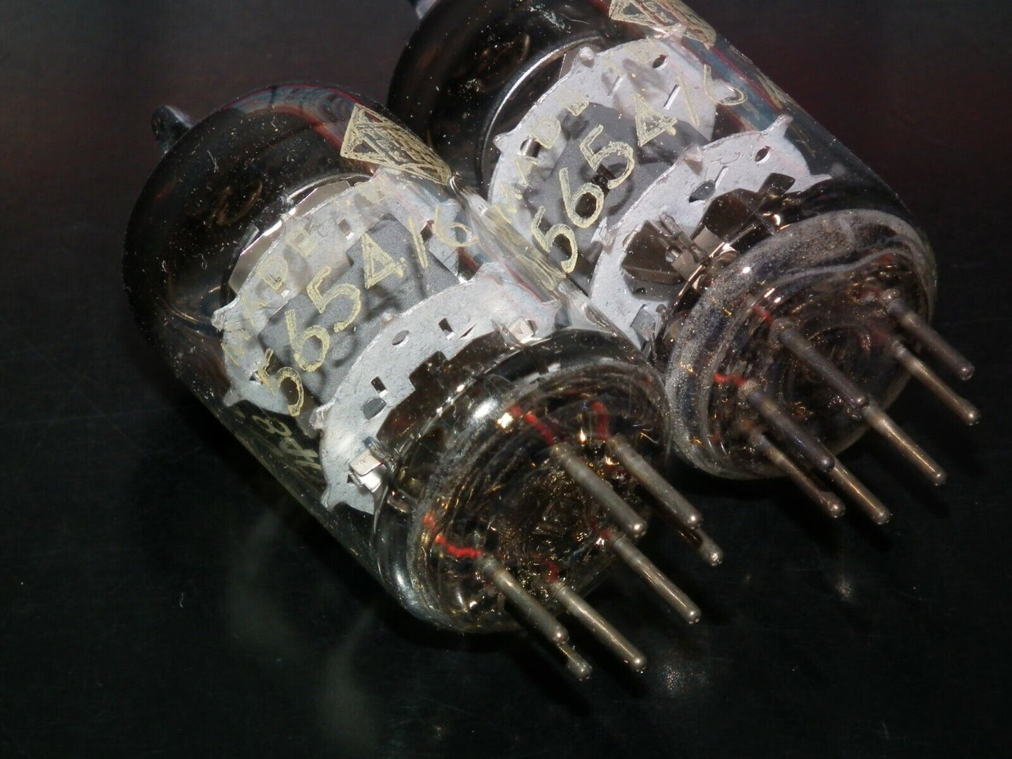 Genuine Telefunken Platinum Matched Pair 5654 EF95 NOS diamond bottom Little Dot