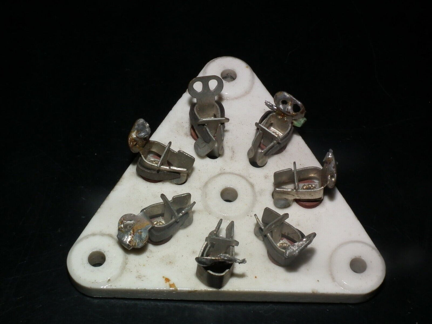 One VINTAGE 7 pin U7G Ceramic Socket for 813 Triangle shape