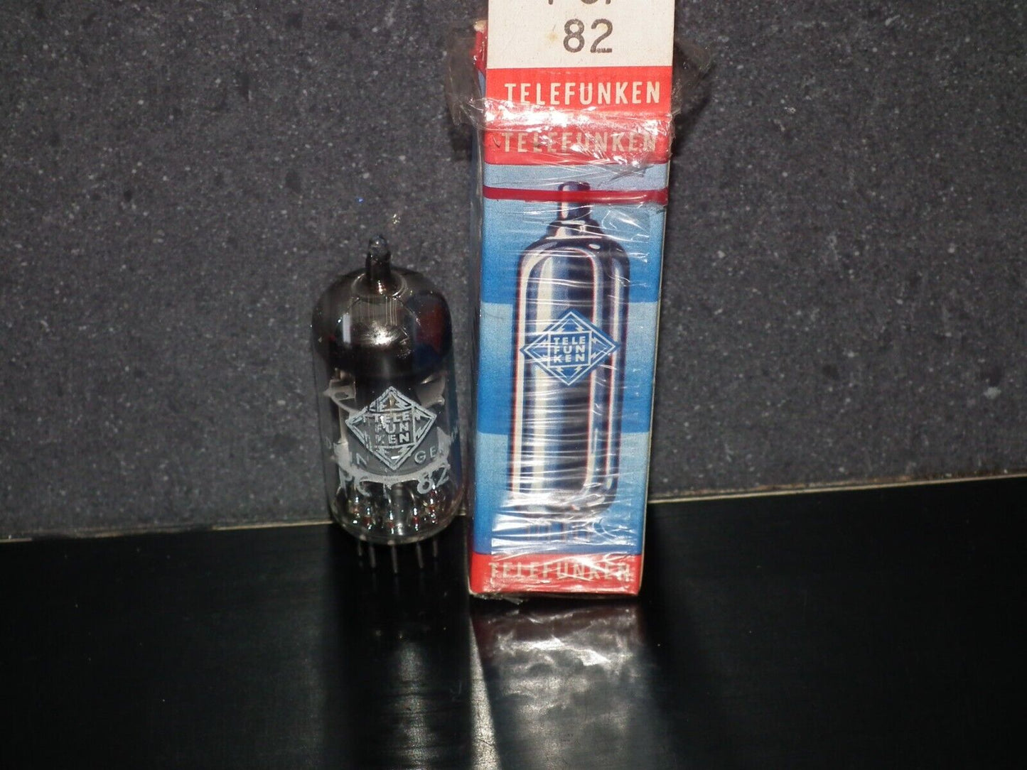 PCF82 Telefunken NOS NIB Made by Siemens Munich