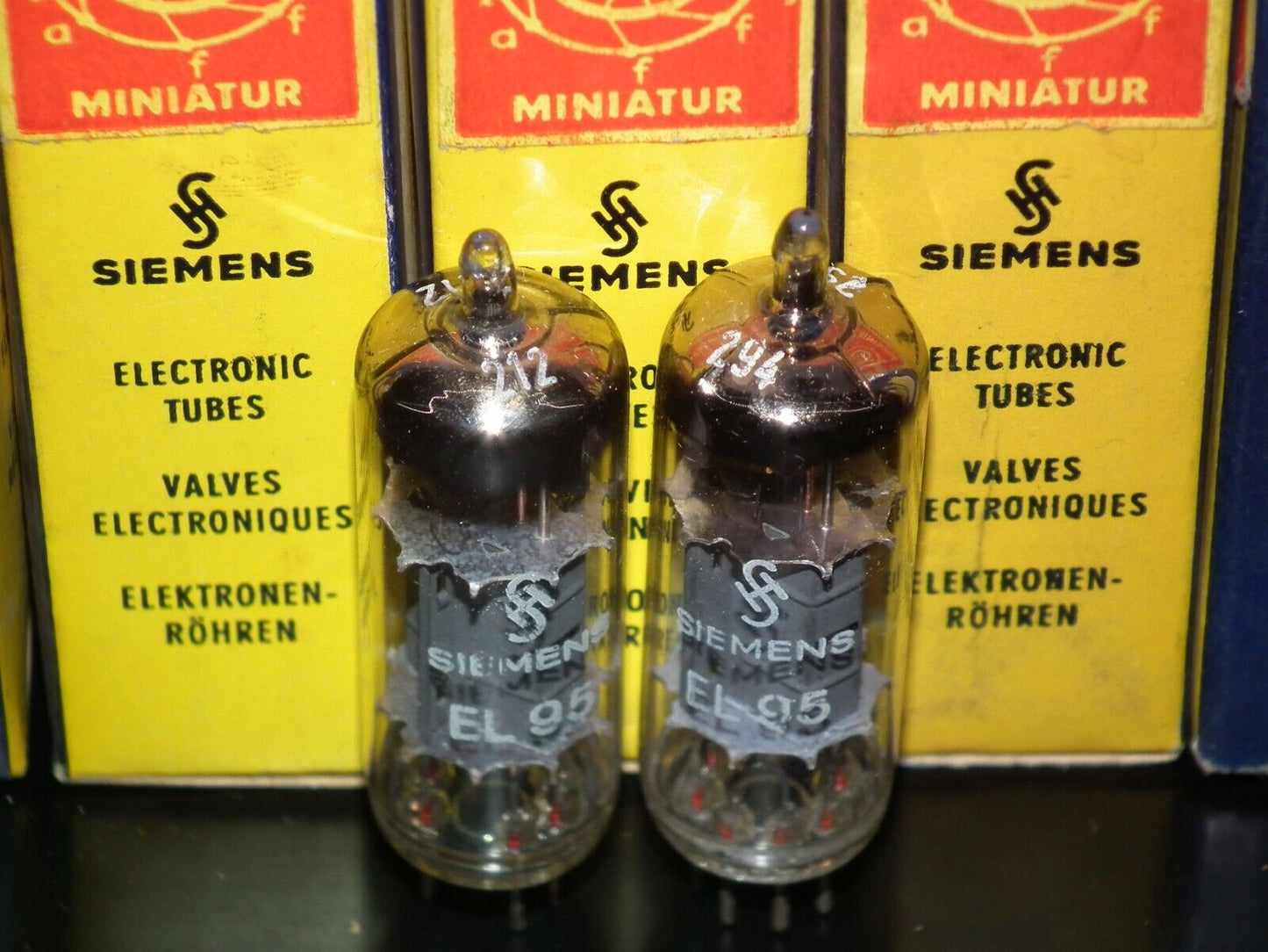 EL95 6DL5 Siemens & Halske Munich platinum matched pair (2 tubes) NOS NIB