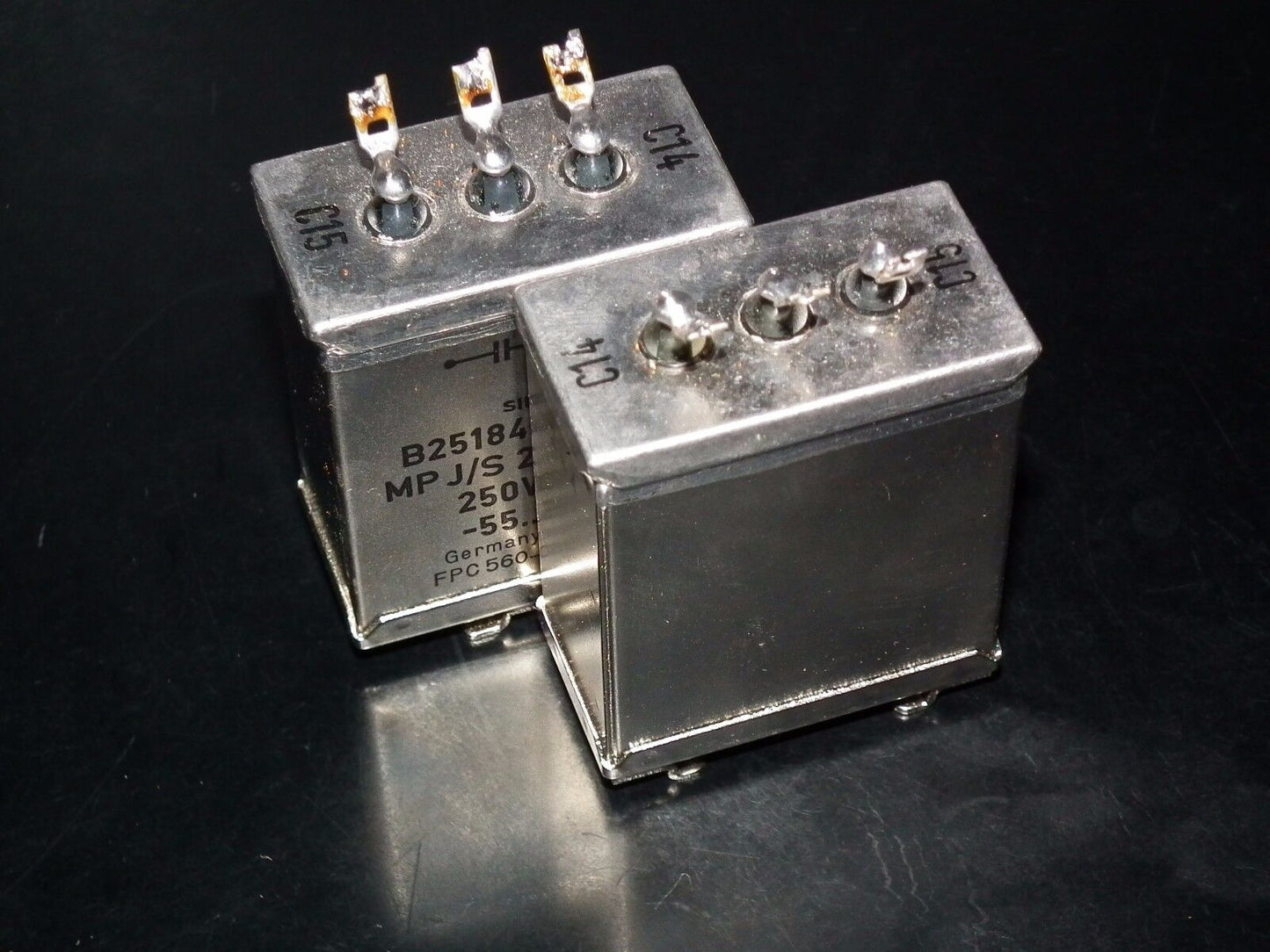 Two vintage Siemens PIO capacitors 2x4 uF / 250V Klangfilm, glass end seal