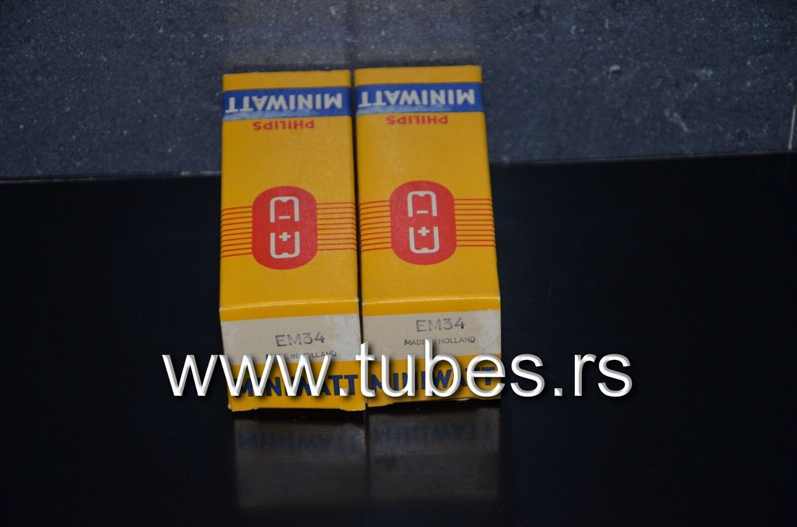 1 tube EM34 Philips 100% luminosity NOS NIB 1 tube EM34 Philips 100% luminosity NOS NIB