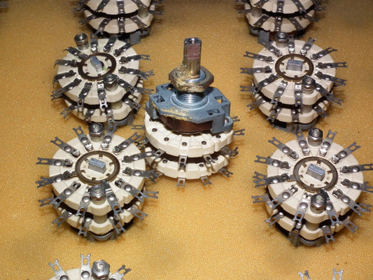 Two NOS 2x11 rotary switch made by ITT W. Germany in 80s (hi quality military)