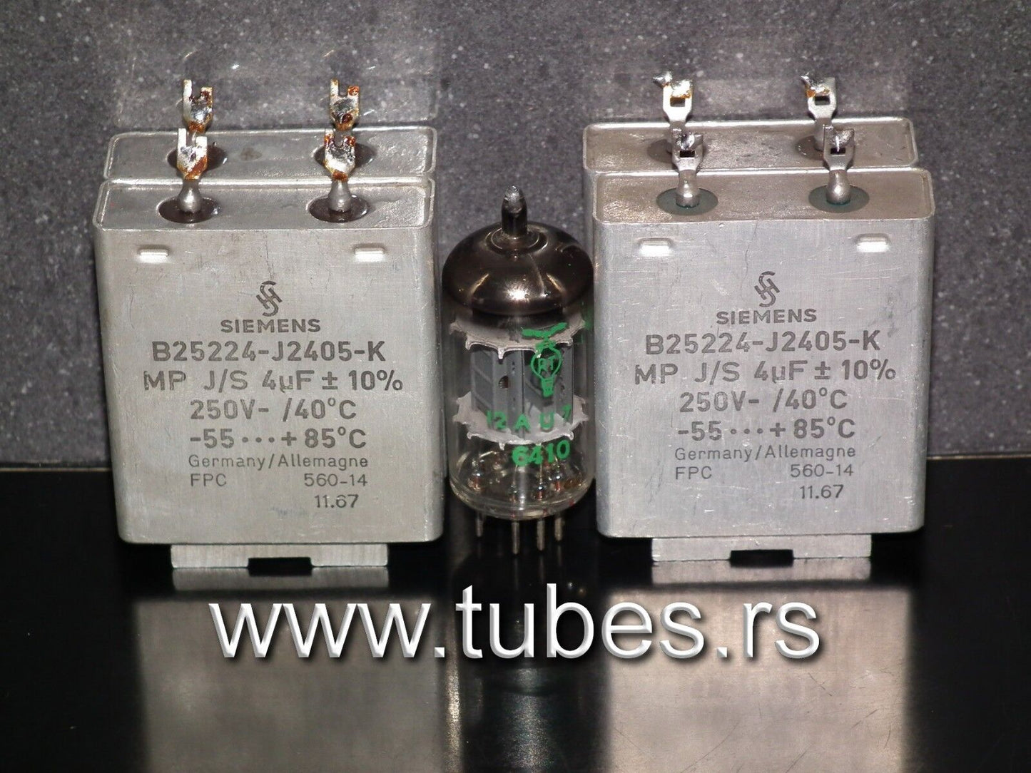 Two vintage Siemens PIO capacitors 4.0 uF / 250V Klangfilm tube audio