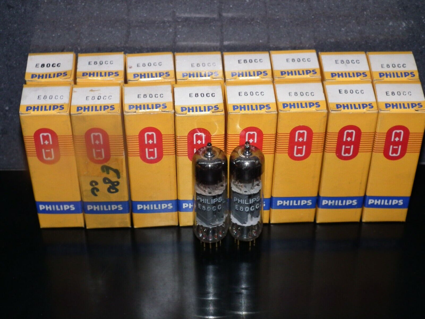 Philips E80CC 6085 Platinum Matched pair NOS Made in Holland Heerlen plant Gold
