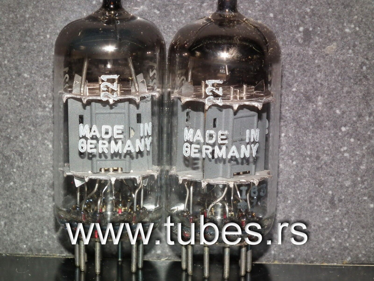 ECC83 12AX7 Siemens Halske NOS Platinum Matched Pair Munich tube plant 1967